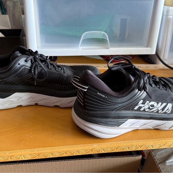 Hoka Bondi 7 Black Athletic Shoes women’s 8.5D - Picture 4 of 9